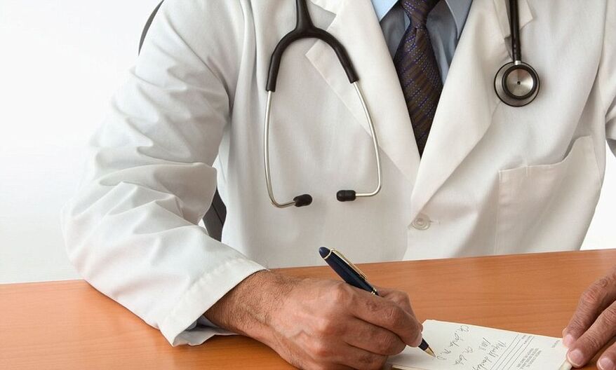Doctors prescribe treatment with hypertension
